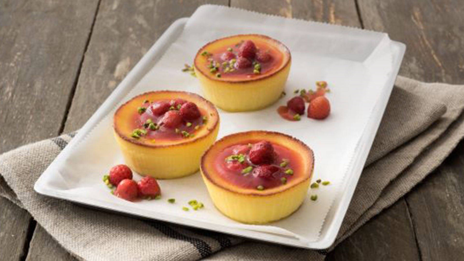 0217_cheesecake_alle_fragole_carta_dessert_alta