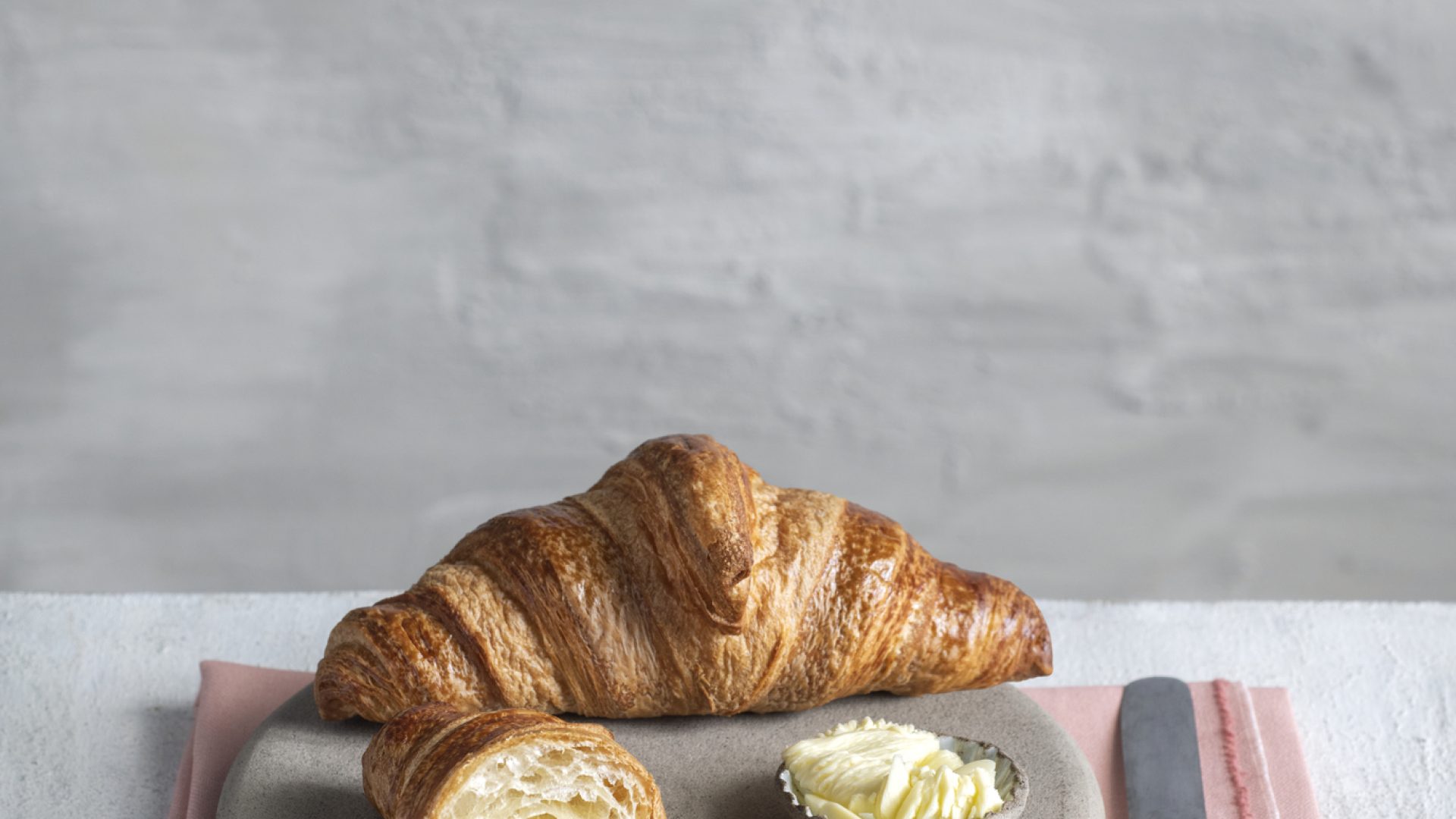 1257 CROISSANT BURRO VUOTO - BASSA