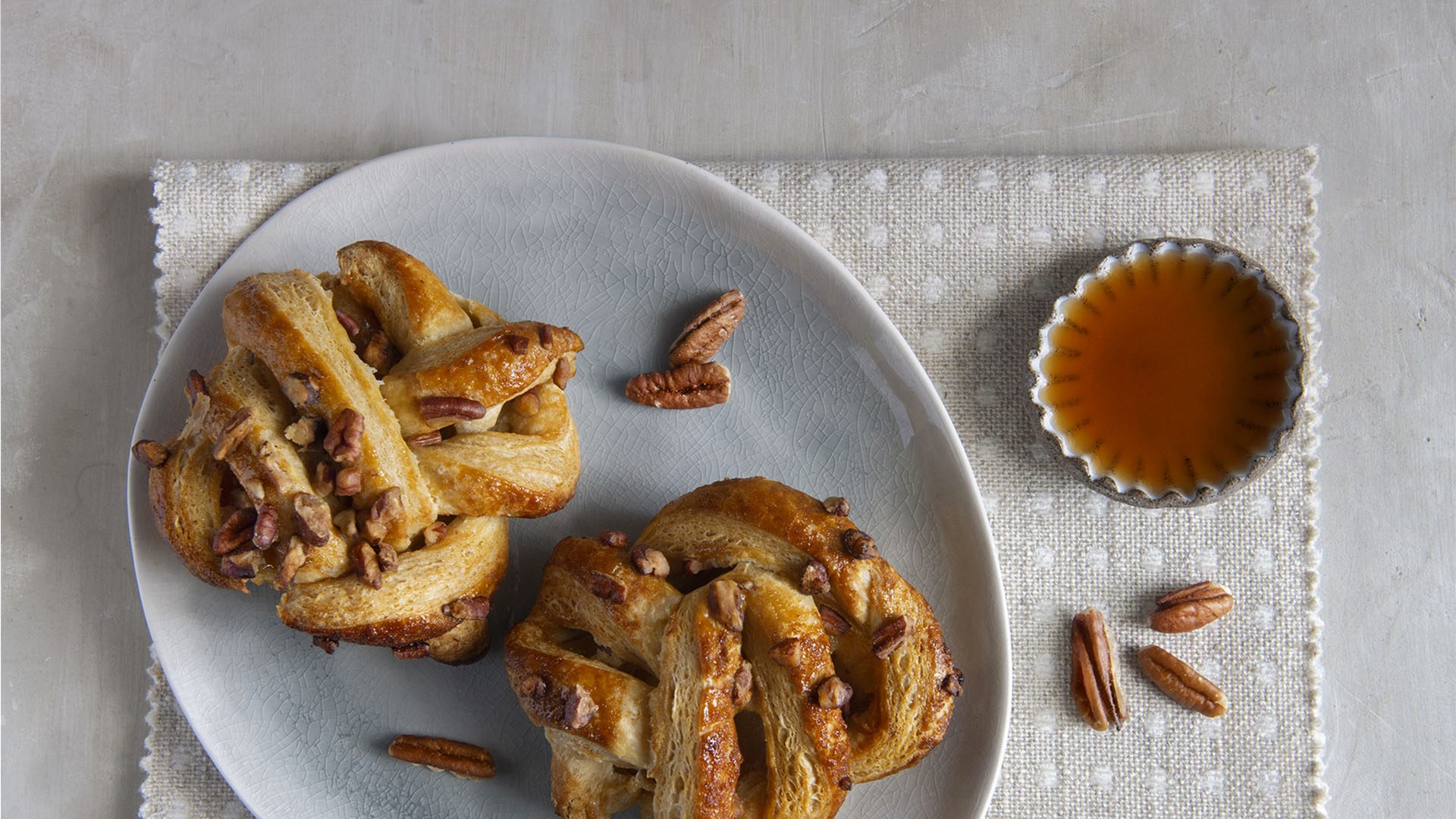 1311_mini_treccia_noci_pecan_bassa