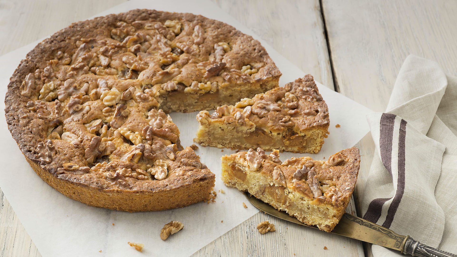 2646_torta_di_noci_con_crema_di_noci